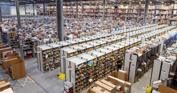 PAY-Amazon-distribution-centre-Dunfermline